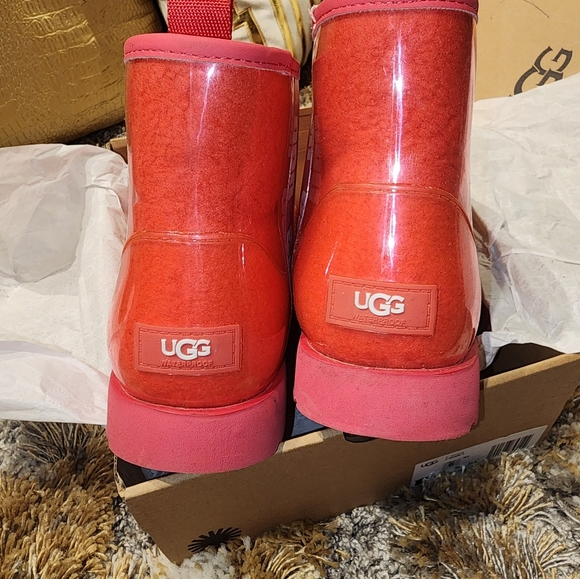 Uggs Rainboots - Picture 3 of 9